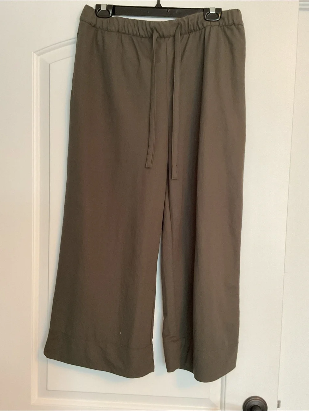 Reitmans Wide-Leg Cropped Pants - Picture 6 of 9